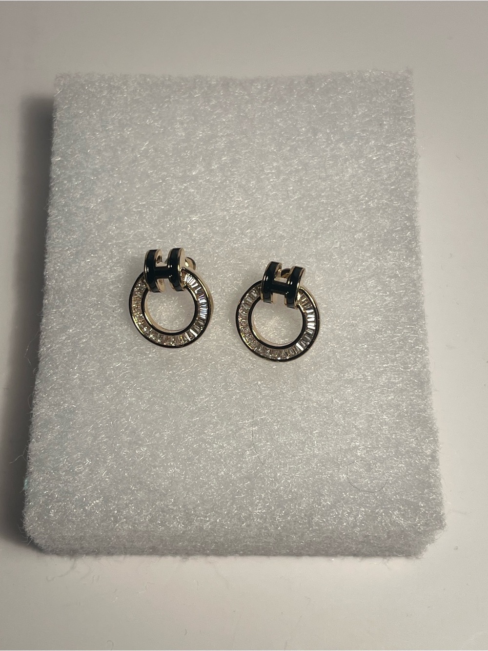 Classic Gold tone  & Black Circle Drop Earrings NEW !